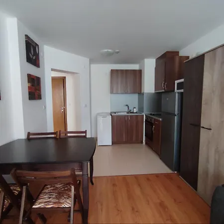 Belvedere 2-bedroom With Terrace