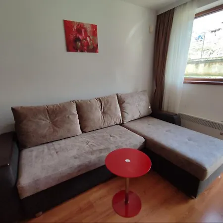 Апартаменти Belvedere Club 2bedroom Near The Pool Бансько