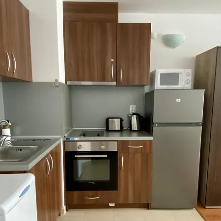 Апартаменти Belvedere Club 2bedroom Near The Pool