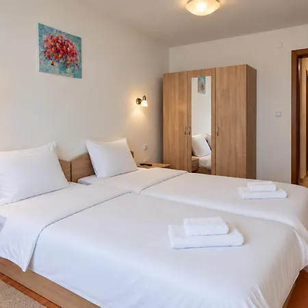 Apartment Belvedere 2-bedroom With Terrace