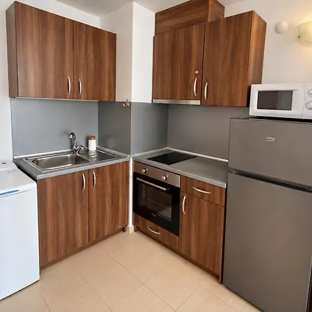 Belvedere 2-bedroom With Terrace Apartment *